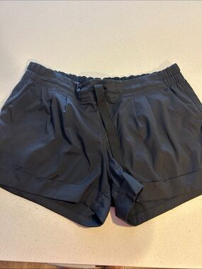 lululemon athletica Black Women's Athletic Pull-On Shorts